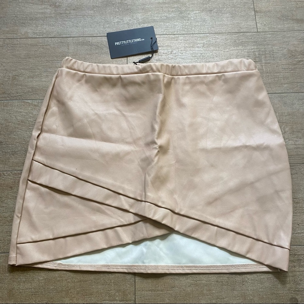 Pretty Little Thing Skirt Tan New With Tags Size 16